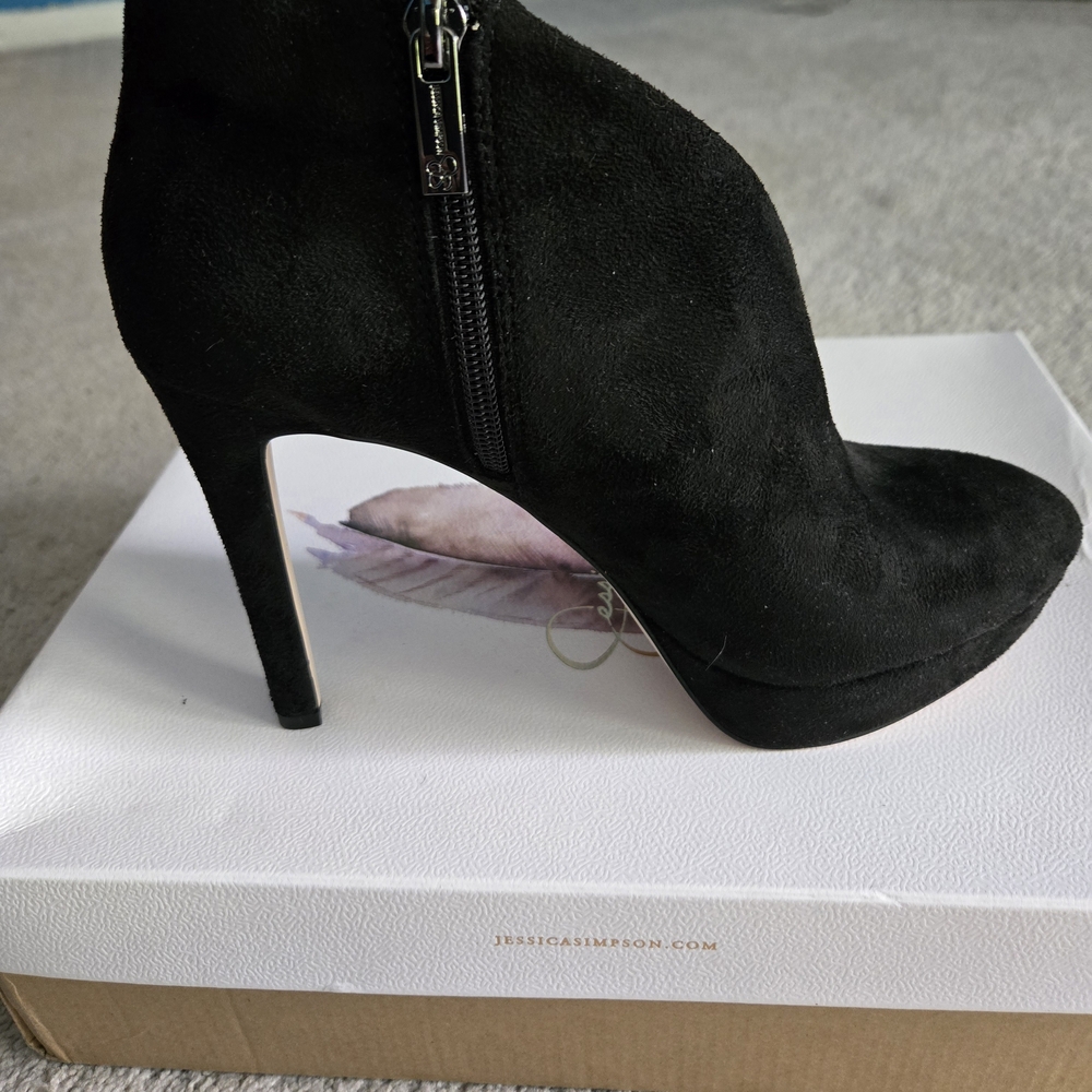 Jessica Simpson Black Suede Ankle Boots - Picture 1 of 3